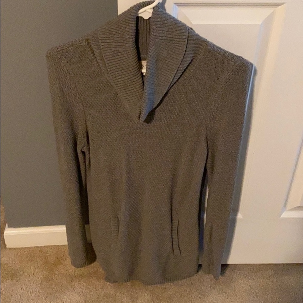 Lou & Grey size small tunic turtleneck sweater